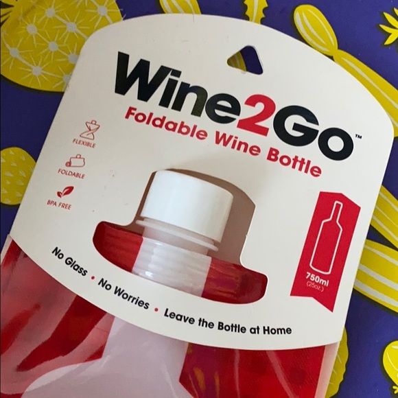 Wine 2 Go - Foldable Wine Bottle -750ml - Picture 1 of 6
